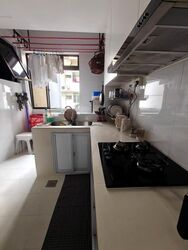 Silahis Apartments (D15), Apartment #634205571
